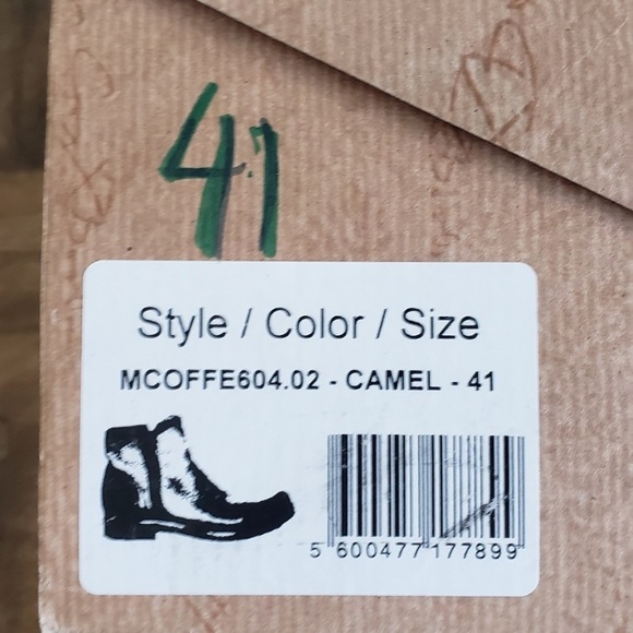 Genuine Leather Ankle Boots - Picture 3 of 9